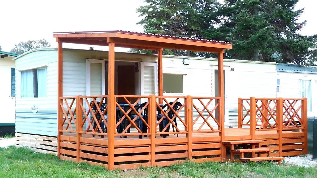 Camping Media Mobile Homes In Brioni Sunny Camping Pula 2*,