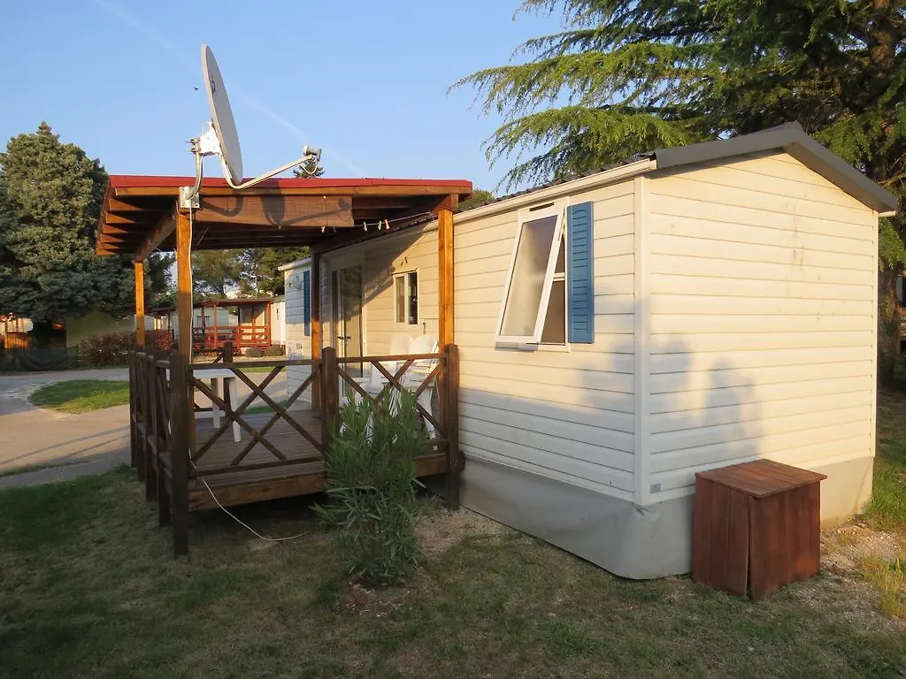 Camping Media Mobile Homes In Brioni Sunny Camping Pula Ferienpark