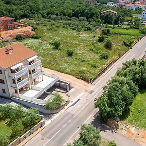 https://apartments-villa-rina.primorje-gorskikotar.com